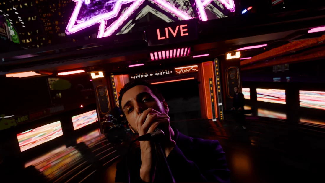 Performance inside the INTERNET BABY city